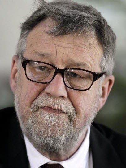 Conférence Politique et société avec Gilbert Thiel